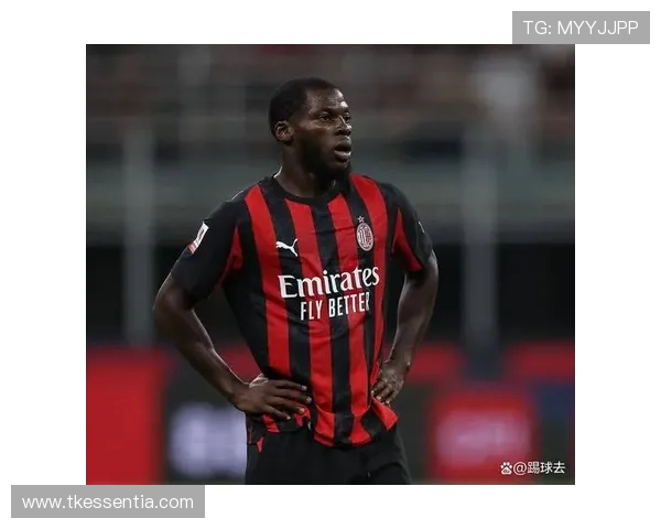 米兰欲说服魔笛续约一年决定权在球员 米兰欲说服魔笛续约一年决定权在球员