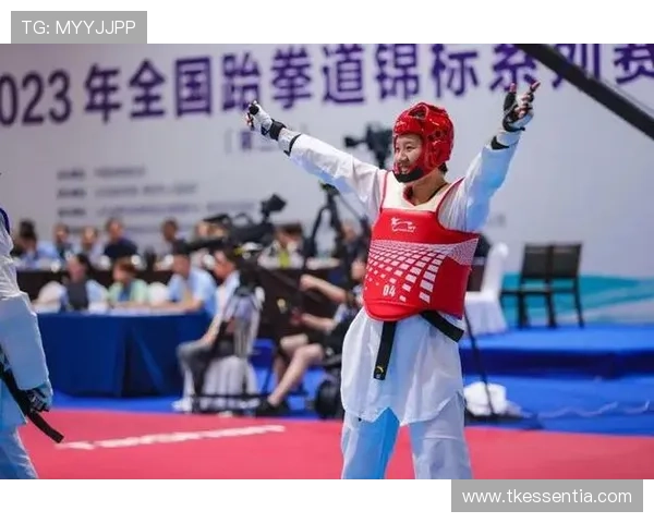 [跆拳道]钱加财首次获得跆拳道全锦赛冠军.